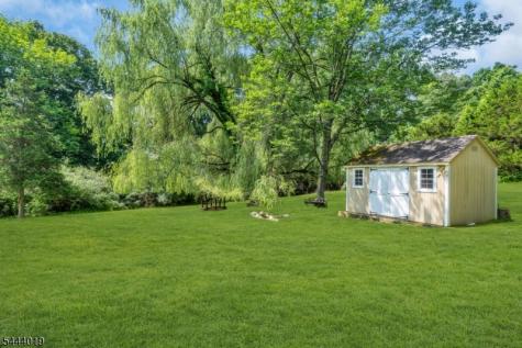 10 Tara Court Hardwick NJ 07825