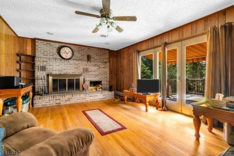 10 Tara Court Hardwick NJ 07825