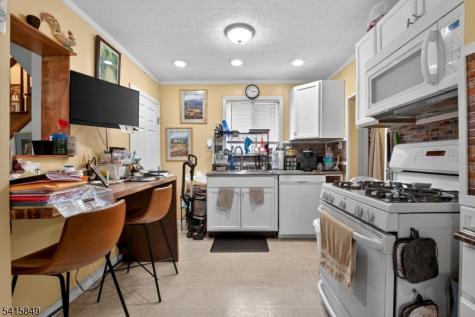 196 Girard Avenue Franklin NJ 08873