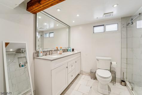 470 Capitol Road New Milford NJ 07646