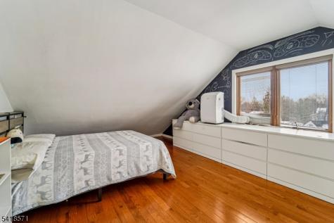 470 Capitol Road New Milford NJ 07646