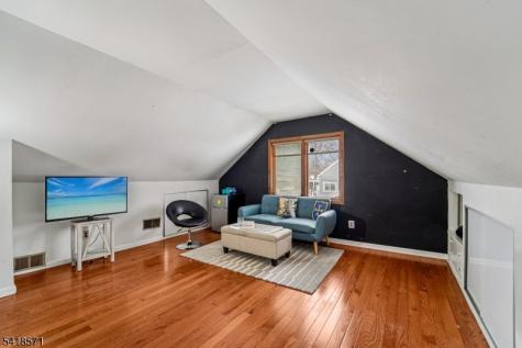 470 Capitol Road New Milford NJ 07646