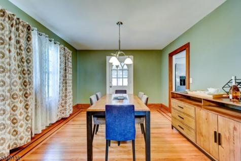 21 Ivanhoe Avenue Somerville NJ 08876
