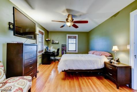21 Ivanhoe Avenue Somerville NJ 08876