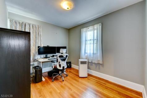 21 Ivanhoe Avenue Somerville NJ 08876