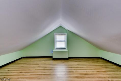 21 Ivanhoe Avenue Somerville NJ 08876