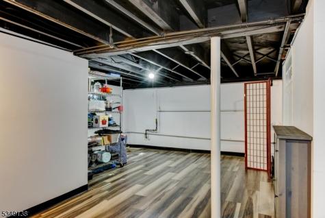 21 Ivanhoe Avenue Somerville NJ 08876