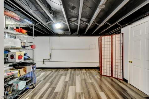 21 Ivanhoe Avenue Somerville NJ 08876