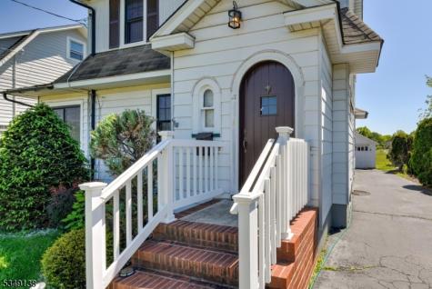 21 Ivanhoe Avenue Somerville NJ 08876