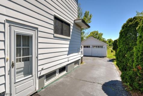 21 Ivanhoe Avenue Somerville NJ 08876
