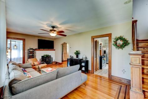 21 Ivanhoe Avenue Somerville NJ 08876