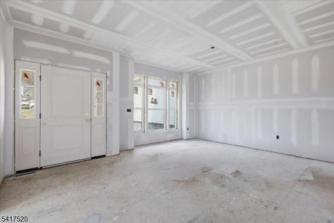 6 Spring Court Lopatcong NJ 08865
