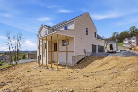 6 Spring Court Lopatcong NJ 08865