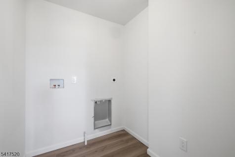 6 Spring Court Lopatcong NJ 08865
