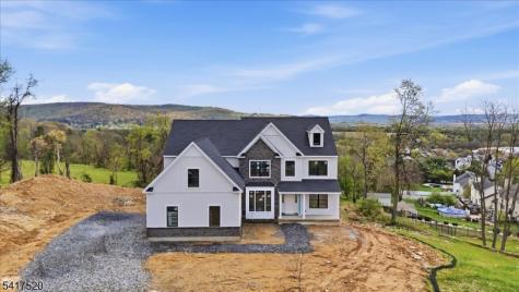 6 Spring Court Lopatcong NJ 08865