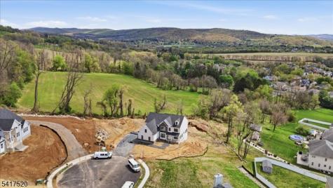 6 Spring Court Lopatcong NJ 08865