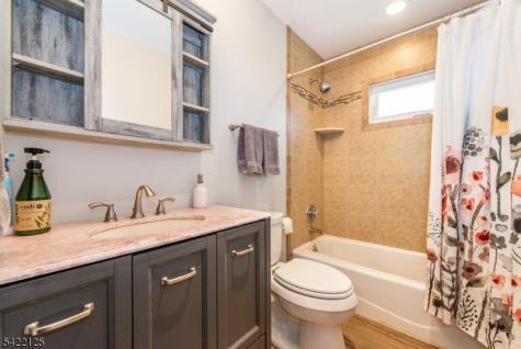 14 Villa Road Little Falls NJ 07424