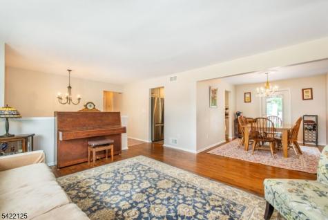 14 Villa Road Little Falls NJ 07424