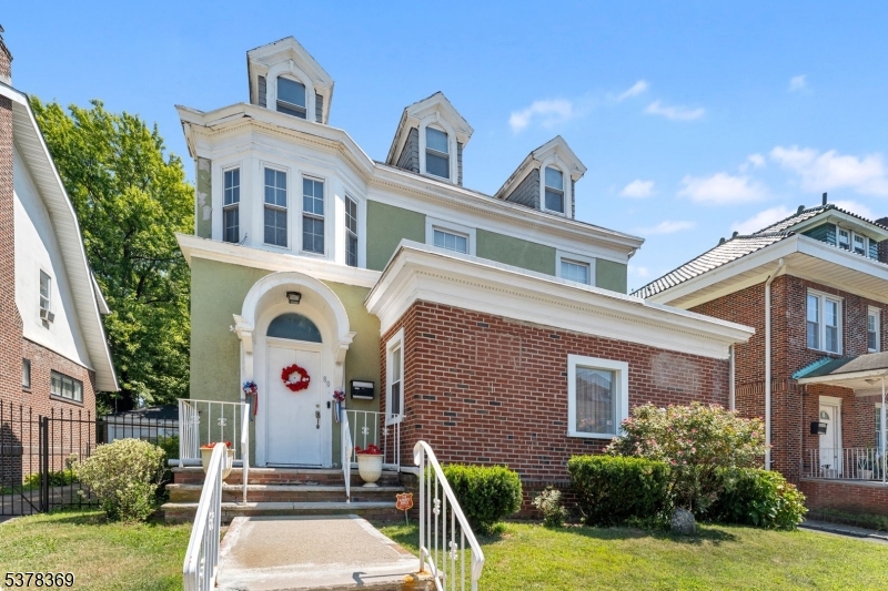 78 Girard Place Newark NJ 07108