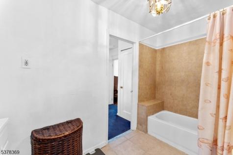 78 Girard Place Newark NJ 07108