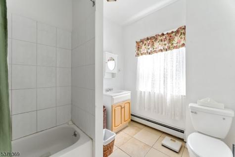 78 Girard Place Newark NJ 07108