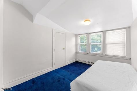 78 Girard Place Newark NJ 07108