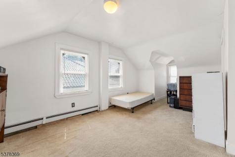 78 Girard Place Newark NJ 07108