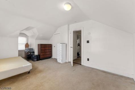 78 Girard Place Newark NJ 07108