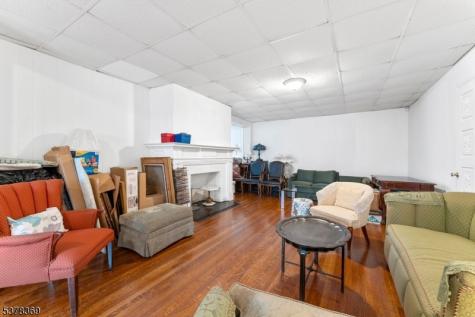 78 Girard Place Newark NJ 07108