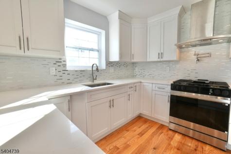 236 Keer Avenue Newark NJ 07112
