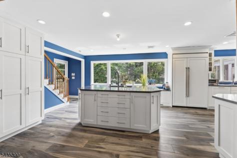 1271 Alicia Avenue Teaneck NJ 07666