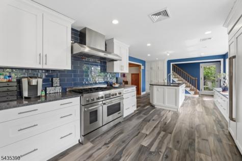 1271 Alicia Avenue Teaneck NJ 07666