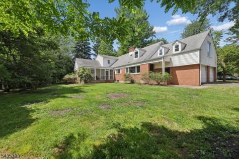 1271 Alicia Avenue Teaneck NJ 07666