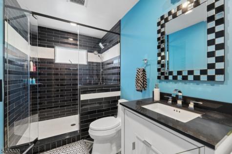 1271 Alicia Avenue Teaneck NJ 07666