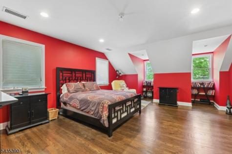 1271 Alicia Avenue Teaneck NJ 07666