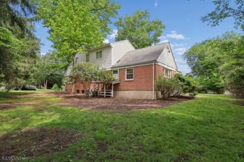 1271 Alicia Avenue Teaneck NJ 07666