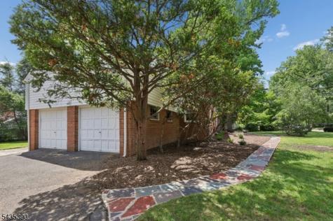 1271 Alicia Avenue Teaneck NJ 07666