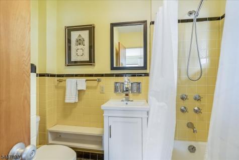 706 W Shore Trail Sparta NJ 07871
