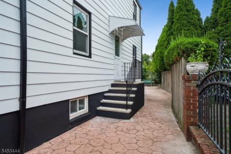 124 Woodruff Place Hillside NJ 07205