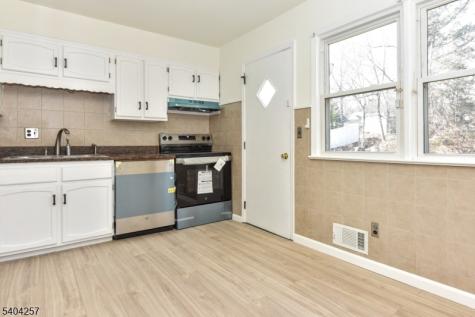 181 Pleasant Valley Way West Orange NJ 07052