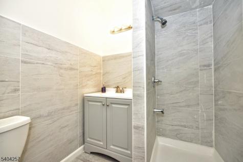 181 Pleasant Valley Way West Orange NJ 07052