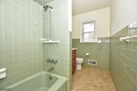 181 Pleasant Valley Way West Orange NJ 07052