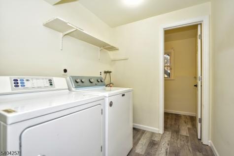 181 Pleasant Valley Way West Orange NJ 07052