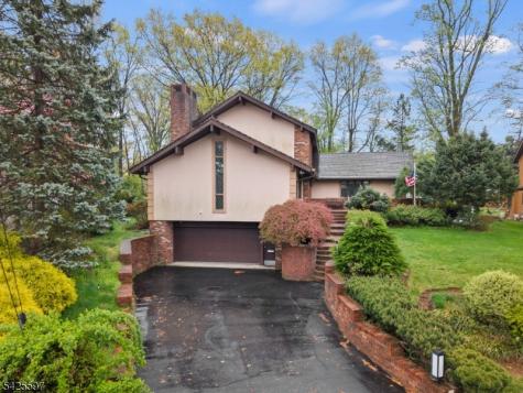 77 Macarthur Drive Clifton NJ 07013