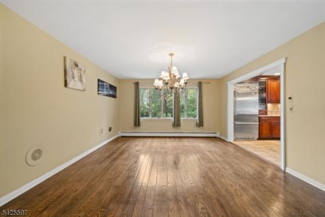 77 Macarthur Drive Clifton NJ 07013