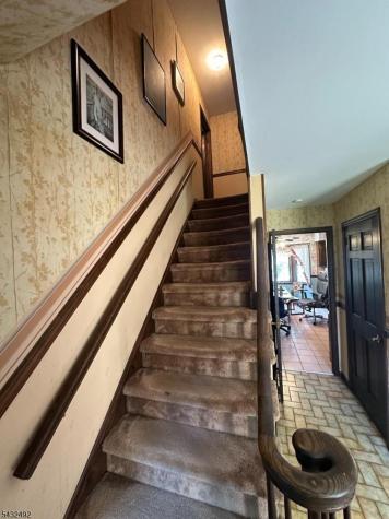 7 Bedford Court Clinton NJ 08801