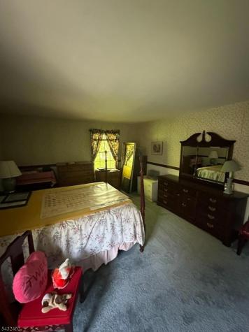 7 Bedford Court Clinton NJ 08801