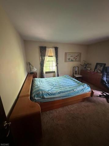 7 Bedford Court Clinton NJ 08801