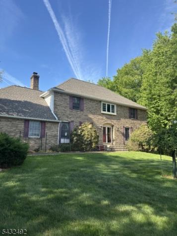 7 Bedford Court Clinton NJ 08801