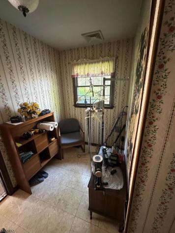 7 Bedford Court Clinton NJ 08801
